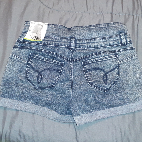 Jean Shorts - Picture 4 of 4